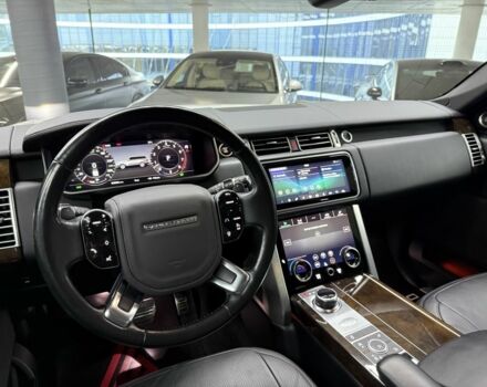 Білий Ленд Ровер Рендж Ровер, об'ємом двигуна 5 л та пробігом 62 тис. км за 69500 $, фото 22 на Automoto.ua