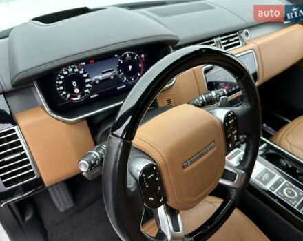 Белый Ленд Ровер Рендж Ровер, объемом двигателя 3 л и пробегом 75 тыс. км за 89900 $, фото 16 на Automoto.ua