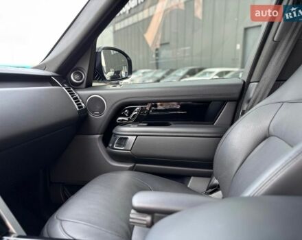 Белый Ленд Ровер Рендж Ровер, объемом двигателя 5 л и пробегом 72 тыс. км за 75990 $, фото 28 на Automoto.ua