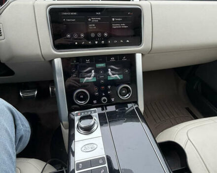 Білий Ленд Ровер Рендж Ровер, об'ємом двигуна 3 л та пробігом 89 тис. км за 91500 $, фото 13 на Automoto.ua