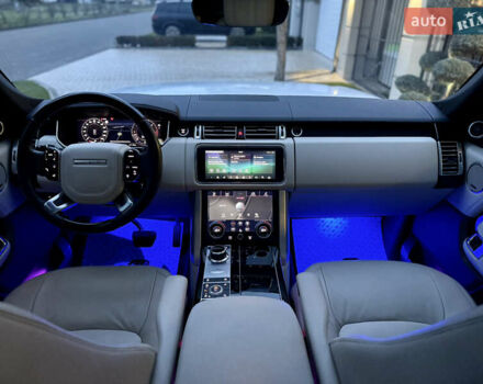 Белый Ленд Ровер Рендж Ровер, объемом двигателя 3 л и пробегом 98 тыс. км за 89000 $, фото 38 на Automoto.ua