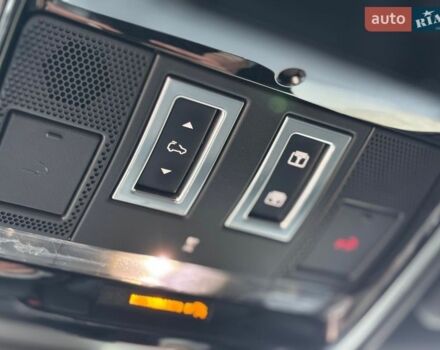 Белый Ленд Ровер Рендж Ровер, объемом двигателя 5 л и пробегом 72 тыс. км за 75990 $, фото 40 на Automoto.ua