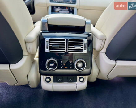 Білий Ленд Ровер Рендж Ровер, об'ємом двигуна 3 л та пробігом 97 тис. км за 79500 $, фото 27 на Automoto.ua