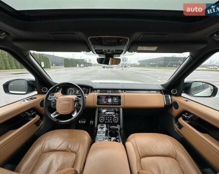 Белый Ленд Ровер Рендж Ровер, объемом двигателя 3 л и пробегом 75 тыс. км за 89900 $, фото 24 на Automoto.ua