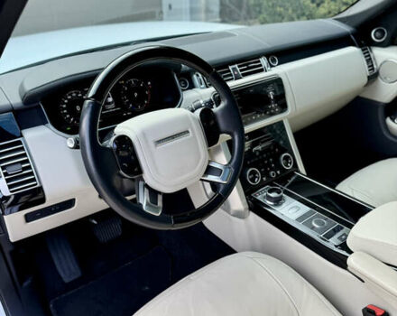 Белый Ленд Ровер Рендж Ровер, объемом двигателя 3 л и пробегом 97 тыс. км за 78900 $, фото 21 на Automoto.ua