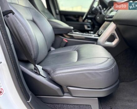 Белый Ленд Ровер Рендж Ровер, объемом двигателя 5 л и пробегом 72 тыс. км за 75990 $, фото 48 на Automoto.ua