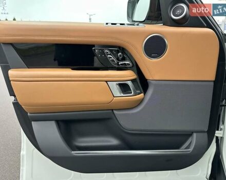 Белый Ленд Ровер Рендж Ровер, объемом двигателя 3 л и пробегом 75 тыс. км за 89900 $, фото 11 на Automoto.ua