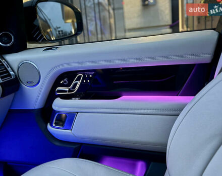 Белый Ленд Ровер Рендж Ровер, объемом двигателя 3 л и пробегом 98 тыс. км за 89000 $, фото 45 на Automoto.ua