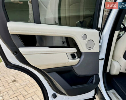 Білий Ленд Ровер Рендж Ровер, об'ємом двигуна 3 л та пробігом 97 тис. км за 79500 $, фото 24 на Automoto.ua