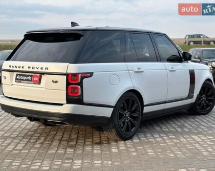 Белый Ленд Ровер Рендж Ровер, объемом двигателя 5 л и пробегом 72 тыс. км за 75990 $, фото 9 на Automoto.ua