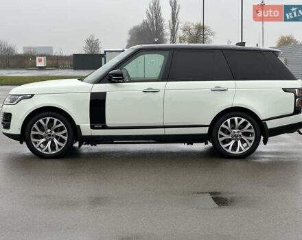 Белый Ленд Ровер Рендж Ровер, объемом двигателя 3 л и пробегом 75 тыс. км за 89900 $, фото 3 на Automoto.ua