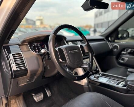 Белый Ленд Ровер Рендж Ровер, объемом двигателя 5 л и пробегом 72 тыс. км за 75990 $, фото 18 на Automoto.ua