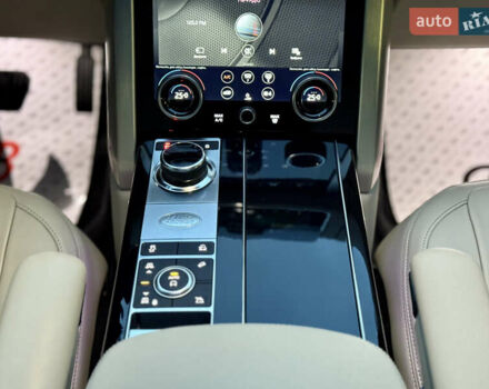 Белый Ленд Ровер Рендж Ровер, объемом двигателя 3 л и пробегом 98 тыс. км за 89000 $, фото 44 на Automoto.ua