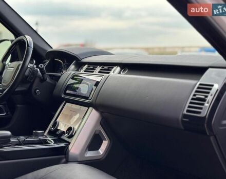 Белый Ленд Ровер Рендж Ровер, объемом двигателя 5 л и пробегом 72 тыс. км за 75990 $, фото 46 на Automoto.ua