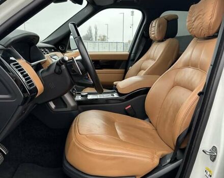 Белый Ленд Ровер Рендж Ровер, объемом двигателя 3 л и пробегом 75 тыс. км за 89900 $, фото 13 на Automoto.ua