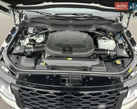 Белый Ленд Ровер Рендж Ровер, объемом двигателя 3 л и пробегом 75 тыс. км за 89900 $, фото 35 на Automoto.ua