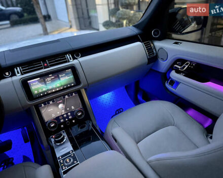 Белый Ленд Ровер Рендж Ровер, объемом двигателя 3 л и пробегом 98 тыс. км за 89000 $, фото 40 на Automoto.ua