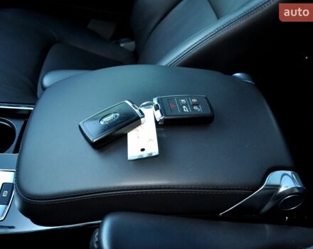 Белый Ленд Ровер Рендж Ровер, объемом двигателя 5 л и пробегом 79 тыс. км за 64500 $, фото 28 на Automoto.ua