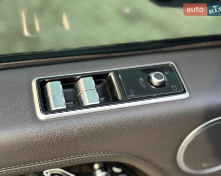 Белый Ленд Ровер Рендж Ровер, объемом двигателя 5 л и пробегом 72 тыс. км за 75990 $, фото 17 на Automoto.ua