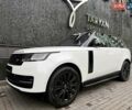 Ленд Ровер Рендж Ровер 2022 в Киеве на Automoto.ua Белый Ленд Ровер Рендж Ровер, объемом двигателя 4.4 л и пробегом 44 тыс. км за 167777 $, фото 1 на Automoto.ua
