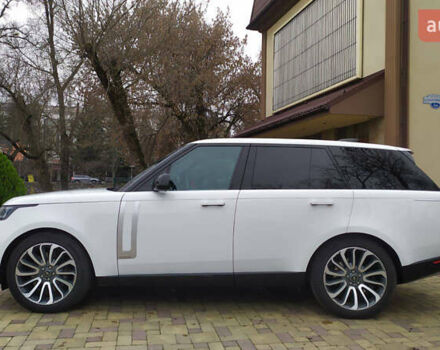 Белый Ленд Ровер Рендж Ровер, объемом двигателя 4.39 л и пробегом 115 тыс. км за 137000 $, фото 1 на Automoto.ua