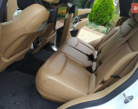 Белый Ленд Ровер Рендж Ровер, объемом двигателя 4.39 л и пробегом 115 тыс. км за 137000 $, фото 43 на Automoto.ua