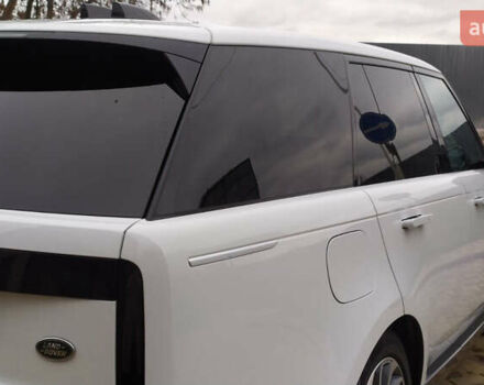 Белый Ленд Ровер Рендж Ровер, объемом двигателя 4.39 л и пробегом 115 тыс. км за 137000 $, фото 12 на Automoto.ua