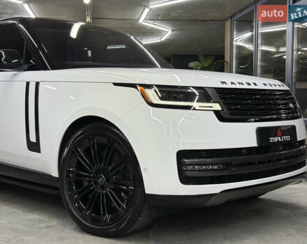 Білий Ленд Ровер Рендж Ровер, об'ємом двигуна 4.39 л та пробігом 51 тис. км за 150000 $, фото 3 на Automoto.ua