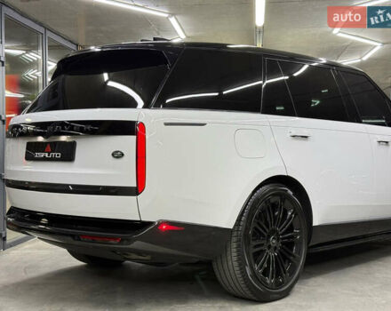 Білий Ленд Ровер Рендж Ровер, об'ємом двигуна 4.39 л та пробігом 51 тис. км за 150000 $, фото 16 на Automoto.ua