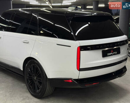 Білий Ленд Ровер Рендж Ровер, об'ємом двигуна 4.39 л та пробігом 51 тис. км за 150000 $, фото 11 на Automoto.ua