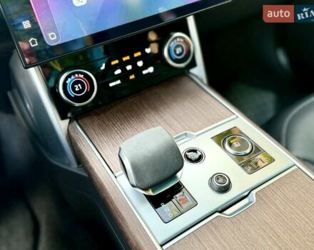 Білий Ленд Ровер Рендж Ровер, об'ємом двигуна 4.4 л та пробігом 44 тис. км за 163000 $, фото 26 на Automoto.ua