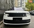 Ленд Ровер Рендж Ровер 2022 в Киеве на Automoto.ua Белый Ленд Ровер Рендж Ровер, объемом двигателя 4.4 л и пробегом 44 тыс. км за 167777 $, фото 2 на Automoto.ua