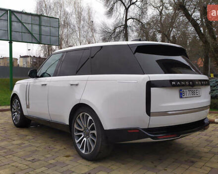 Белый Ленд Ровер Рендж Ровер, объемом двигателя 4.39 л и пробегом 115 тыс. км за 137000 $, фото 3 на Automoto.ua
