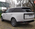Белый Ленд Ровер Рендж Ровер, объемом двигателя 4.39 л и пробегом 115 тыс. км за 137000 $, фото 3 на Automoto.ua