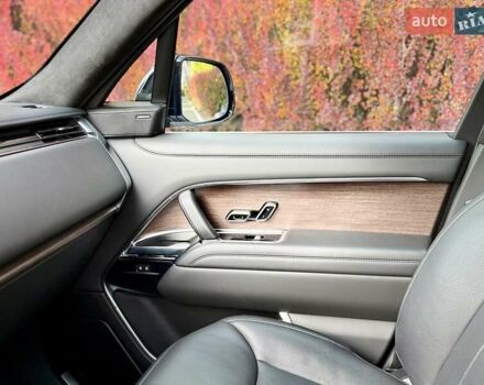 Білий Ленд Ровер Рендж Ровер, об'ємом двигуна 4.4 л та пробігом 44 тис. км за 163000 $, фото 20 на Automoto.ua