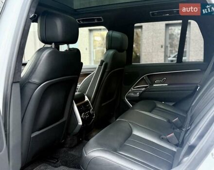 Білий Ленд Ровер Рендж Ровер, об'ємом двигуна 4.4 л та пробігом 47 тис. км за 163000 $, фото 17 на Automoto.ua