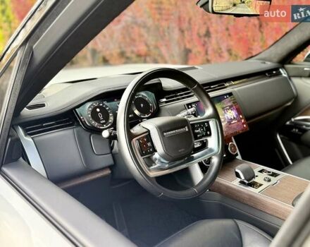 Білий Ленд Ровер Рендж Ровер, об'ємом двигуна 4.4 л та пробігом 44 тис. км за 163000 $, фото 23 на Automoto.ua