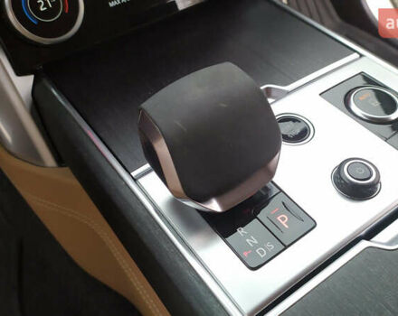 Белый Ленд Ровер Рендж Ровер, объемом двигателя 4.39 л и пробегом 115 тыс. км за 137000 $, фото 32 на Automoto.ua