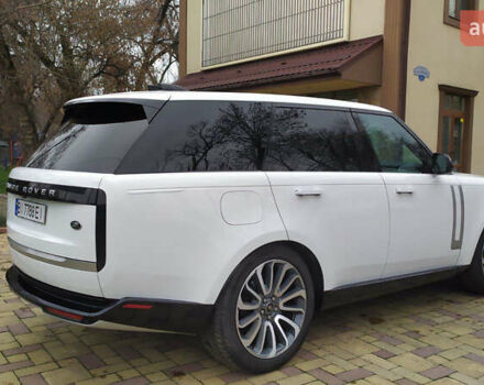Белый Ленд Ровер Рендж Ровер, объемом двигателя 4.39 л и пробегом 115 тыс. км за 137000 $, фото 6 на Automoto.ua