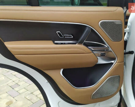 Белый Ленд Ровер Рендж Ровер, объемом двигателя 4.39 л и пробегом 115 тыс. км за 137000 $, фото 21 на Automoto.ua