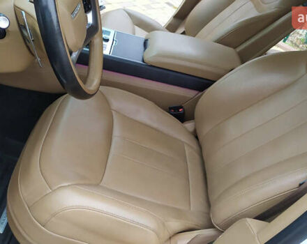 Белый Ленд Ровер Рендж Ровер, объемом двигателя 4.39 л и пробегом 115 тыс. км за 137000 $, фото 53 на Automoto.ua