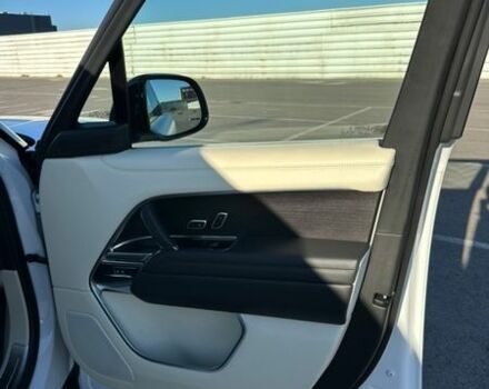 Білий Ленд Ровер Рендж Ровер, об'ємом двигуна 3 л та пробігом 80 тис. км за 150000 $, фото 28 на Automoto.ua