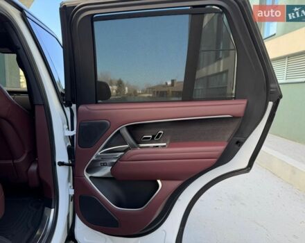 Белый Ленд Ровер Рендж Ровер, объемом двигателя 3 л и пробегом 46 тыс. км за 175000 $, фото 36 на Automoto.ua