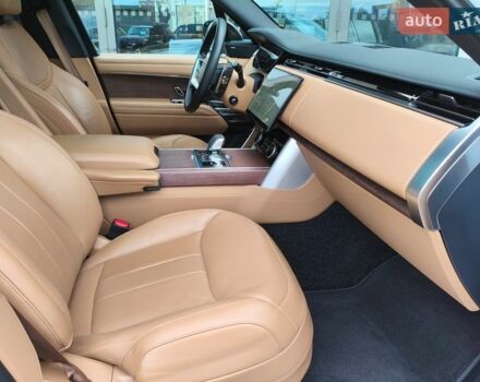 Білий Ленд Ровер Рендж Ровер, об'ємом двигуна 4.39 л та пробігом 72 тис. км за 149219 $, фото 68 на Automoto.ua