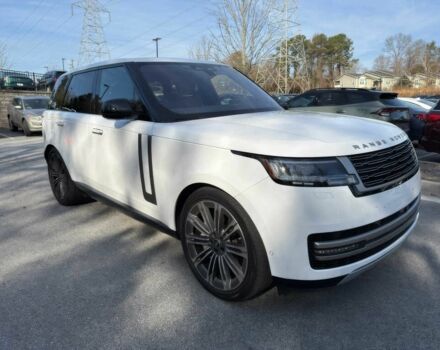 Белый Ленд Ровер Рендж Ровер, объемом двигателя 4.4 л и пробегом 27 тыс. км за 74000 $, фото 2 на Automoto.ua