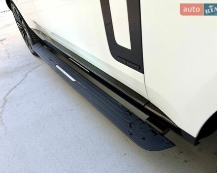 Белый Ленд Ровер Рендж Ровер, объемом двигателя 3 л и пробегом 46 тыс. км за 175000 $, фото 2 на Automoto.ua