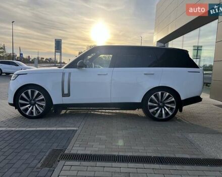 Белый Ленд Ровер Рендж Ровер, объемом двигателя 4.39 л и пробегом 48 тыс. км за 179000 $, фото 3 на Automoto.ua