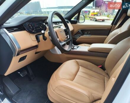 Білий Ленд Ровер Рендж Ровер, об'ємом двигуна 4.39 л та пробігом 72 тис. км за 149219 $, фото 60 на Automoto.ua