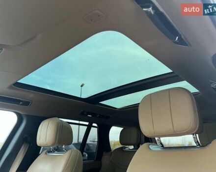 Белый Ленд Ровер Рендж Ровер, объемом двигателя 4.39 л и пробегом 48 тыс. км за 179000 $, фото 24 на Automoto.ua