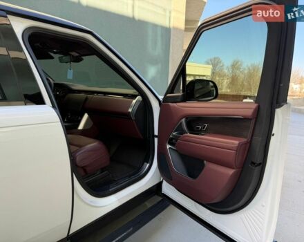 Белый Ленд Ровер Рендж Ровер, объемом двигателя 3 л и пробегом 46 тыс. км за 175000 $, фото 48 на Automoto.ua